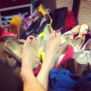 Justine Mattera feet photo thumbnail