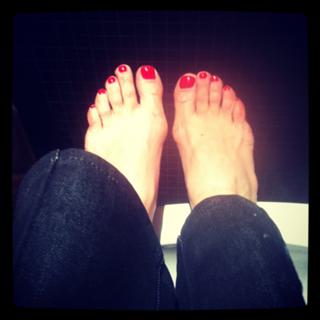 Justine Mattera feet photo thumbnail
