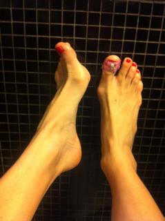 Justine Mattera feet photo thumbnail