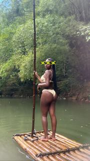 Justine Skye feet photo 7