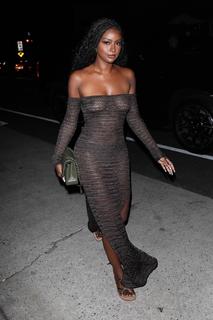 Justine Skye feet photo 9