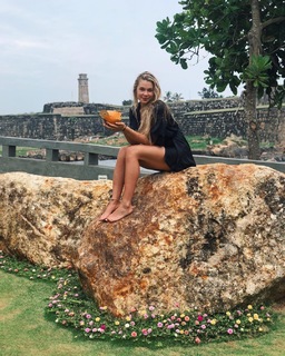 Jutta Leerdam feet photo thumbnail