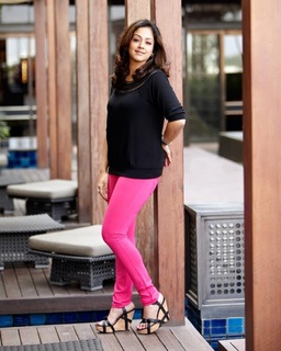 Jyotika feet photo 1