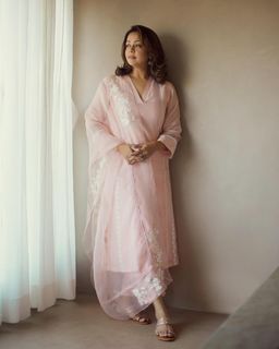 Jyotika feet photo 4