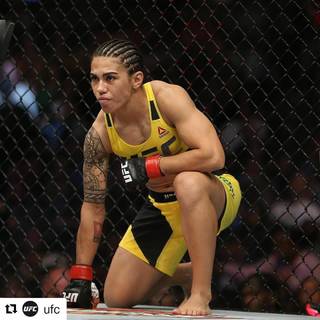 Jéssica Andrade feet photo 6