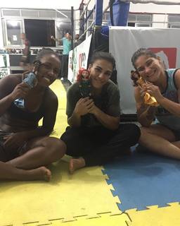 Jéssica Andrade feet photo 2