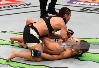 Jéssica Andrade feet photo 4