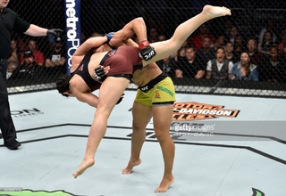 Jéssica Andrade feet photo 5