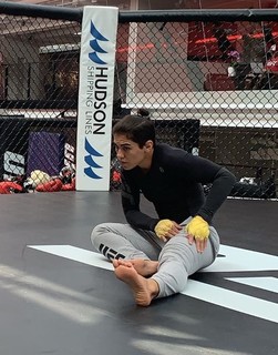 Jéssica Andrade feet photo 10