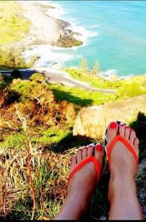 Jéssika Alves feet photo thumbnail