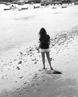 Jéssika Alves feet photo thumbnail