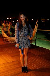 Jéssika Alves feet photo thumbnail