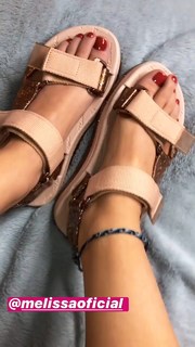 Júlia Gomes feet photo thumbnail