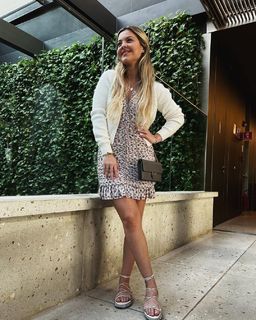 Júlia Gomes feet photo thumbnail