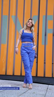 Júlia Gomes feet photo thumbnail