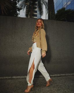 Júlia Gomes feet photo thumbnail