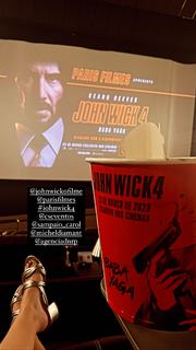 Júlia Gomes feet photo thumbnail