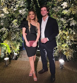 Júlia Gomes feet photo thumbnail