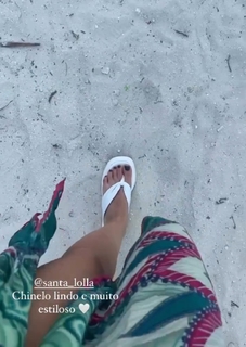 Júlia Gomes feet photo thumbnail