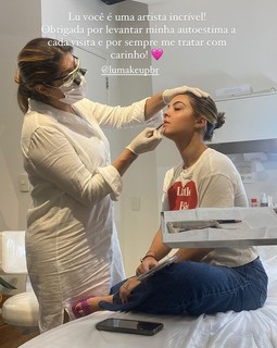 Júlia Gomes feet photo thumbnail