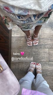 Júlia Gomes feet photo thumbnail