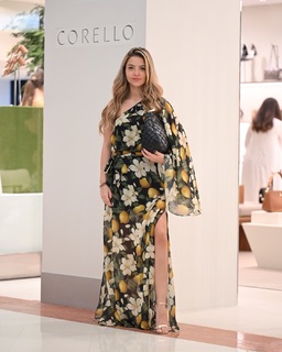 Júlia Gomes feet photo thumbnail