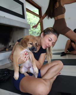 Júlia Gomes feet photo thumbnail