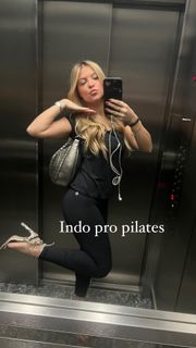 Júlia Gomes feet photo thumbnail