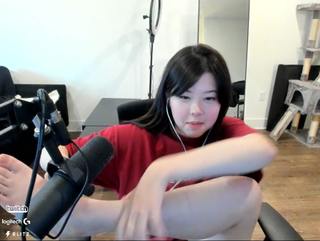 Júlia Nakamura feet photo 15