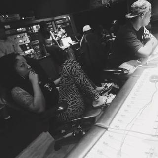 K. Michelle feet photo thumbnail