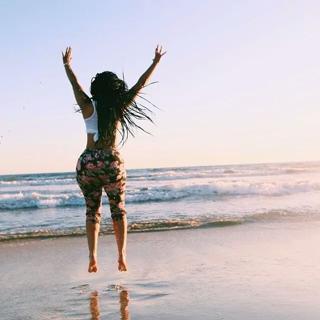K. Michelle feet photo thumbnail