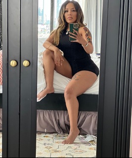 K. Michelle feet photo thumbnail