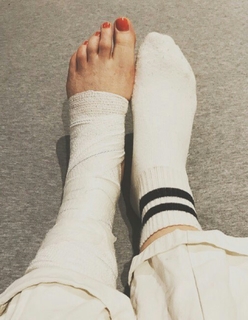 KT Tunstall feet photo 17
