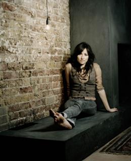KT Tunstall feet photo 2