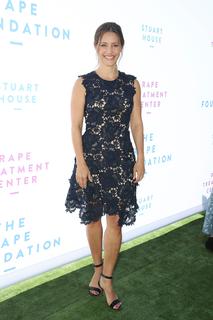 KaDee Strickland feet photo thumbnail