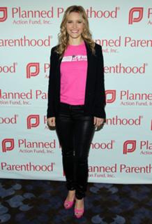 KaDee Strickland feet photo thumbnail