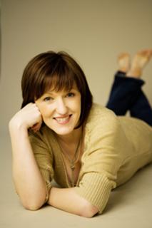 Kacey Ainsworth feet photo 10