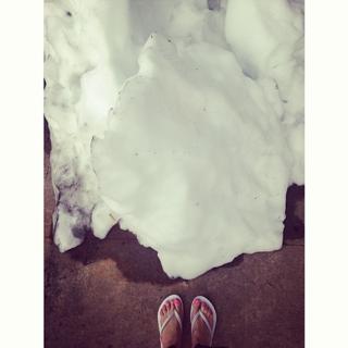 Kacey Musgraves feet photo thumbnail