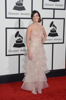 Kacey Musgraves feet photo thumbnail