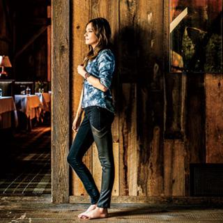 Kacey Musgraves feet photo thumbnail