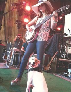 Kacey Musgraves feet photo thumbnail