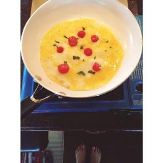 Kacey Musgraves feet photo thumbnail