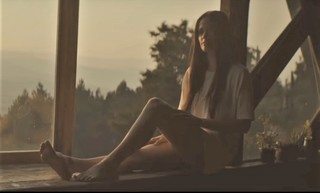Kacey Musgraves feet photo thumbnail