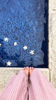 Kacey Musgraves feet photo thumbnail