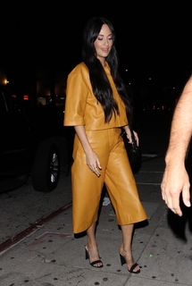 Kacey Musgraves feet photo thumbnail