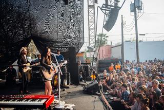 Kacey Musgraves feet photo thumbnail