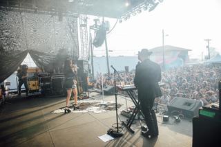Kacey Musgraves feet photo thumbnail