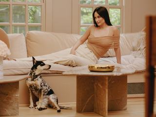 Kacey Musgraves feet photo thumbnail