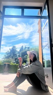 Kacey Musgraves feet photo thumbnail