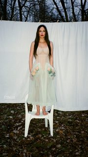 Kacey Musgraves feet photo thumbnail